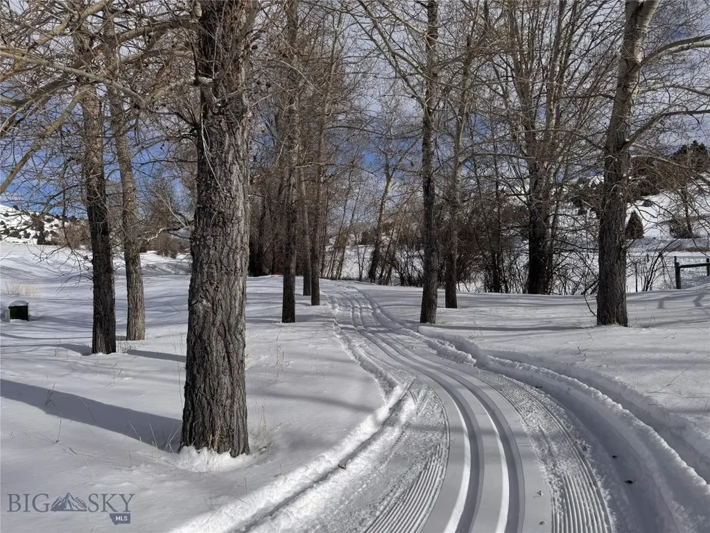 179 Montana Ranch Trail Road Gallatin Gateway MT 59730