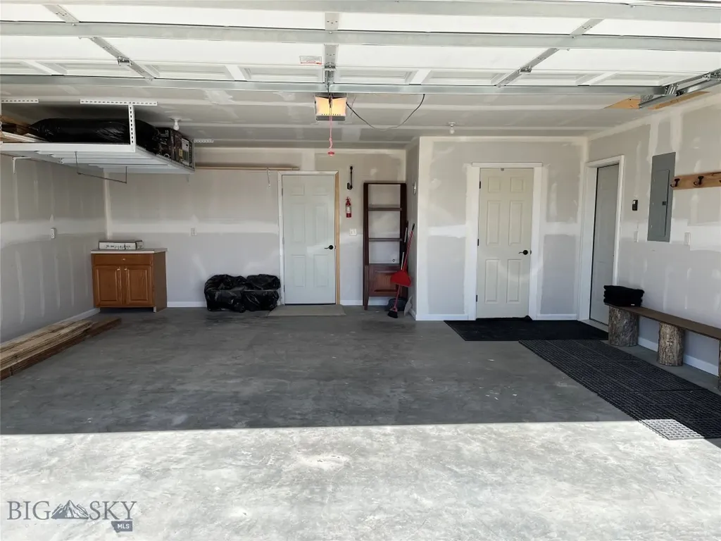 305 Lathrop Street W Clyde Park MT 59018