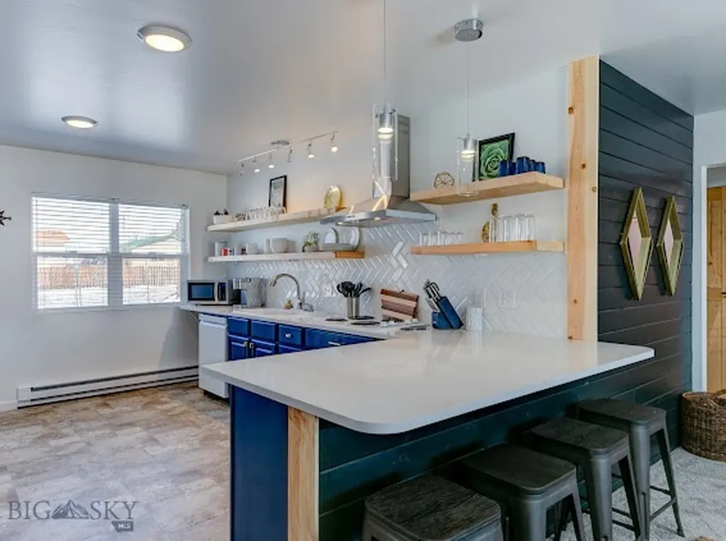 305 Lathrop Street W Clyde Park MT 59018
