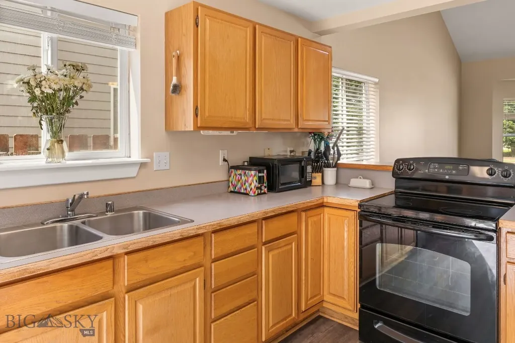 306 Golden Valley Drive Bozeman MT 59718