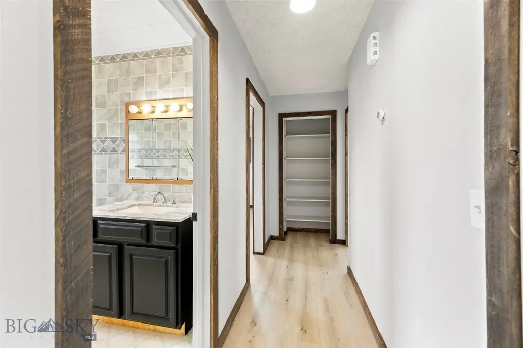 2422 Argyle Butte MT 59701