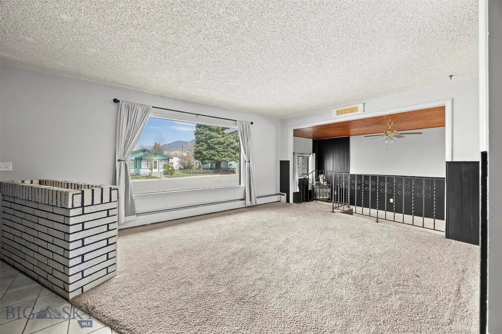 2422 Argyle Butte MT 59701