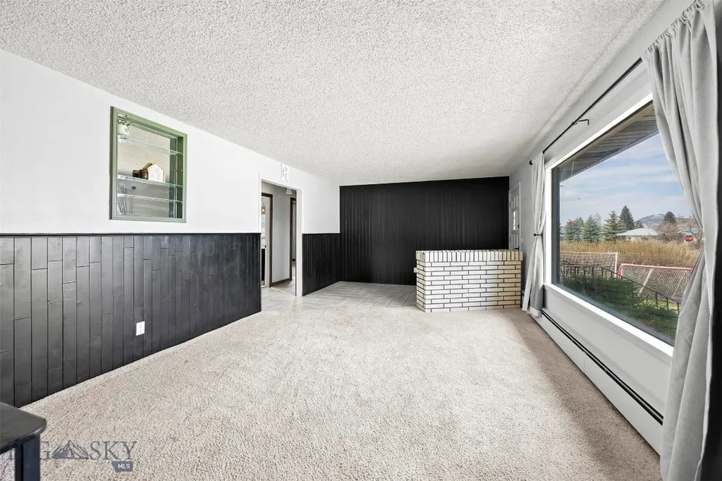 2422 Argyle Butte MT 59701