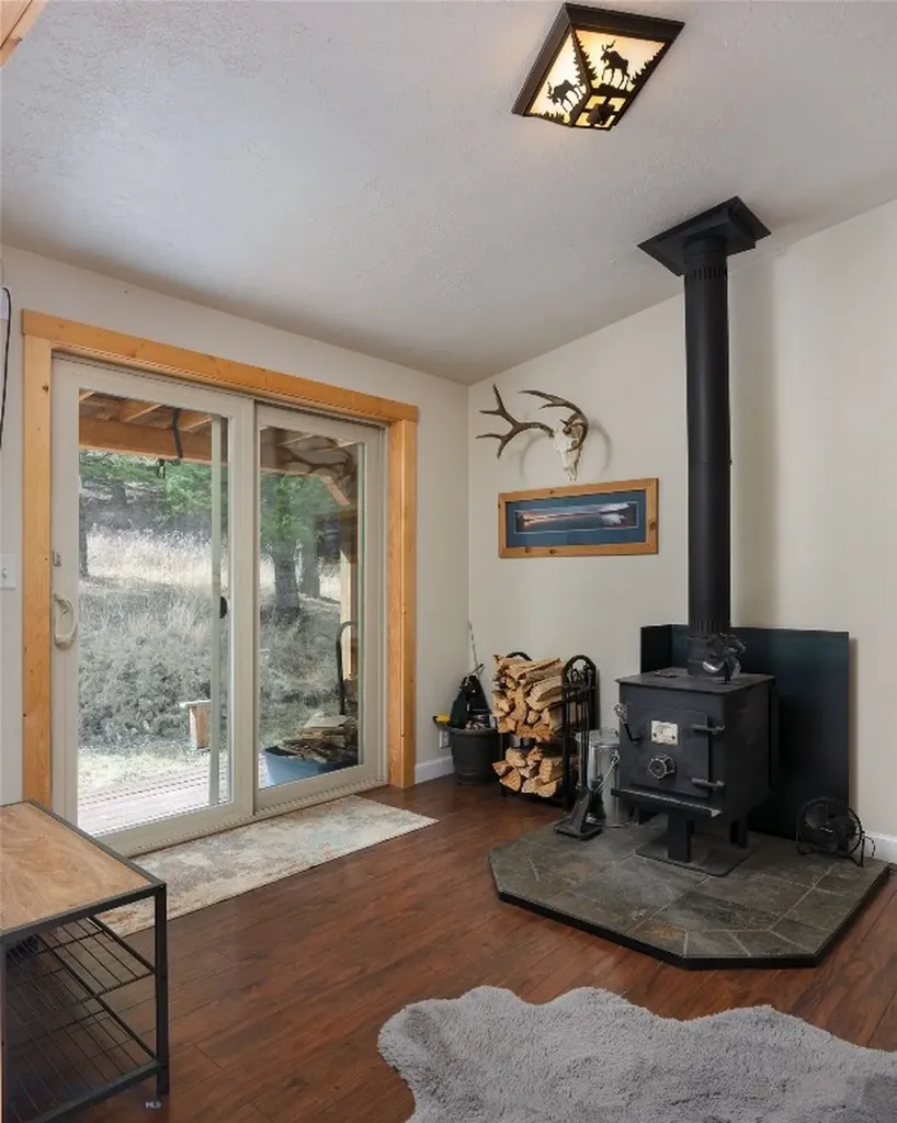 1 Seven Point Road Livingston MT 59047