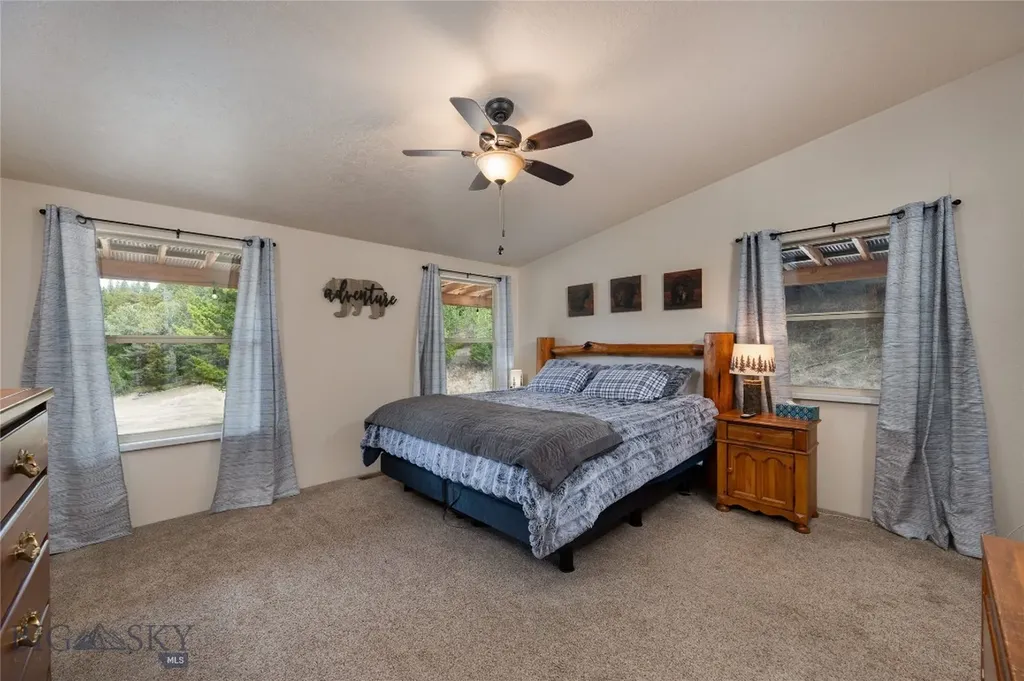 1 Seven Point Road Livingston MT 59047