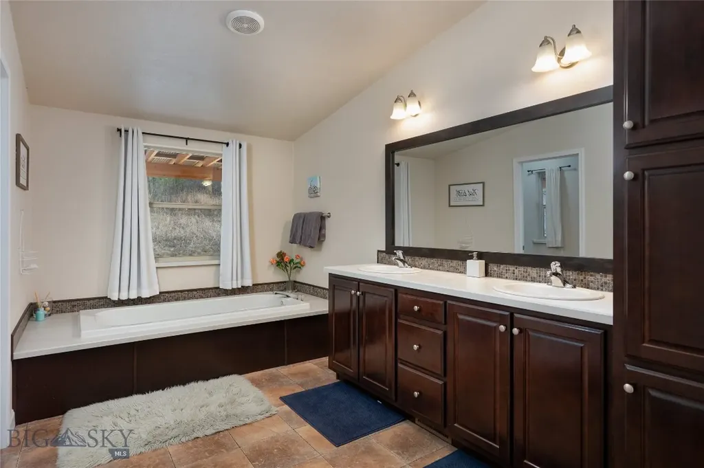 1 Seven Point Road Livingston MT 59047