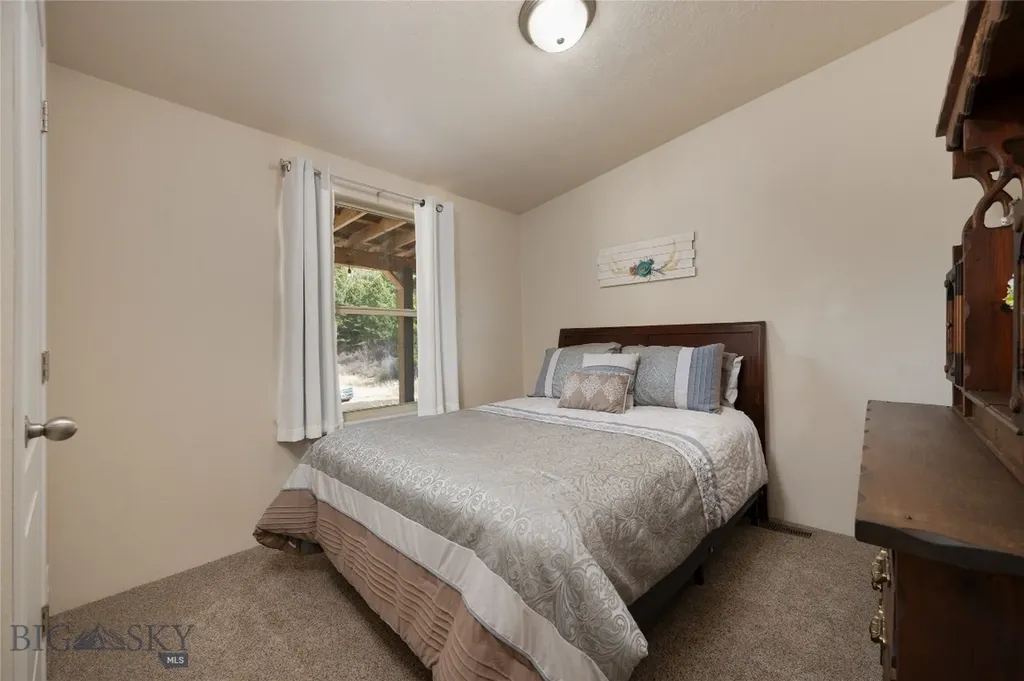 1 Seven Point Road Livingston MT 59047