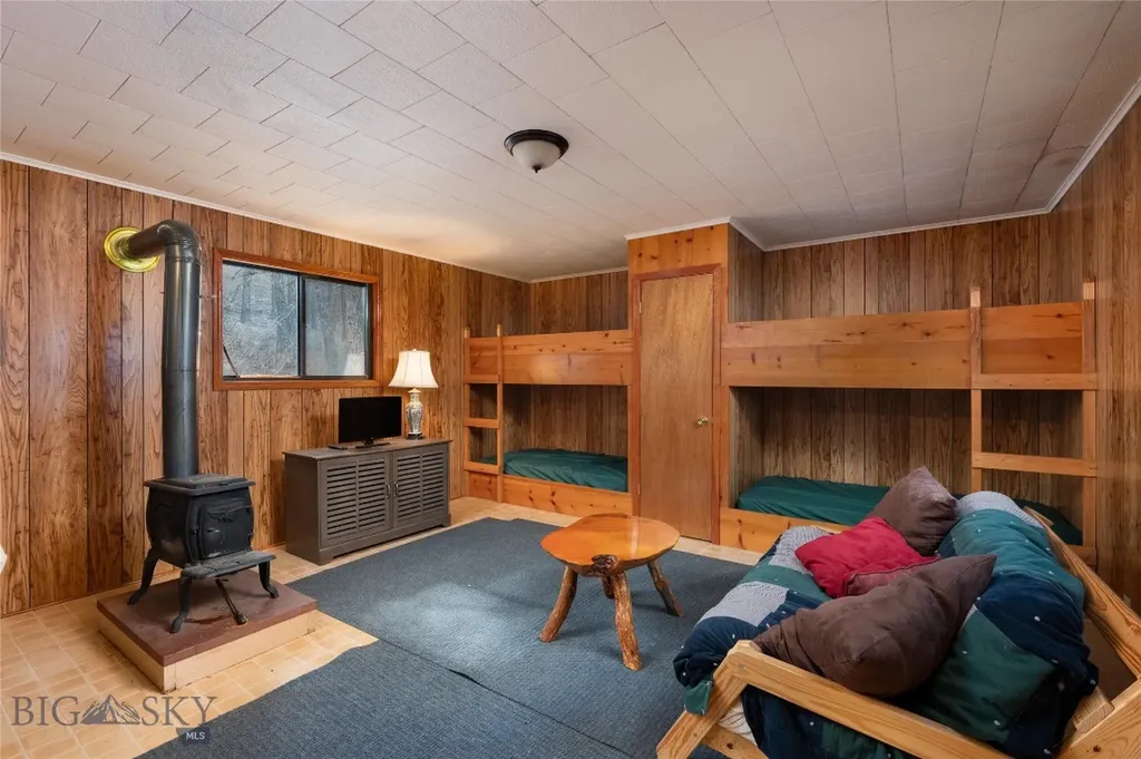 1 Seven Point Road Livingston MT 59047