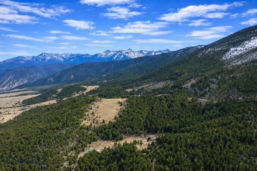 1 Seven Point Road Livingston MT 59047