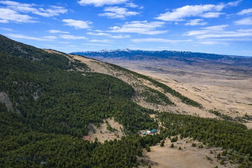 1 Seven Point Road Livingston MT 59047