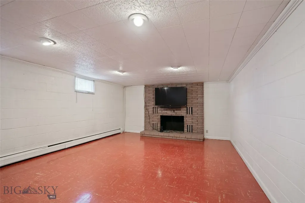212 N Broadway Street Belgrade MT 59714