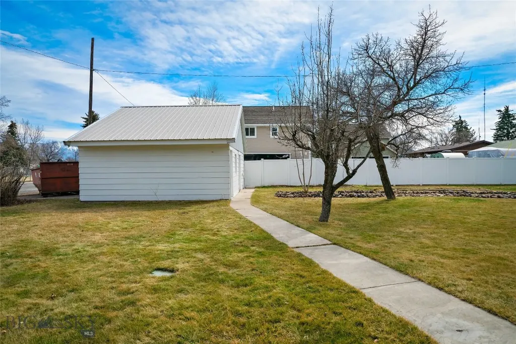 212 N Broadway Street Belgrade MT 59714