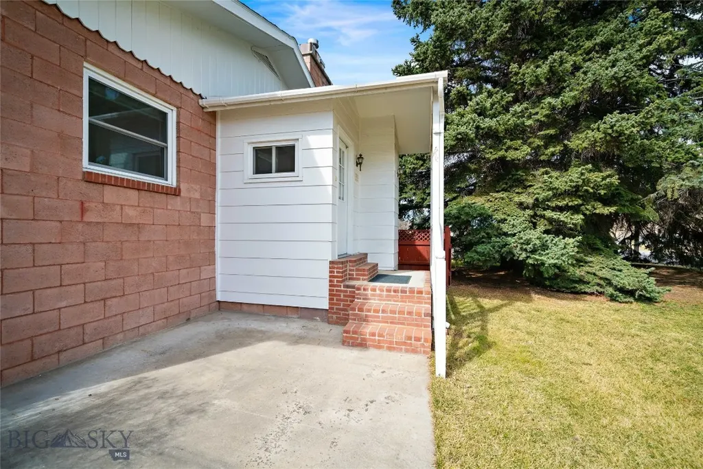 212 N Broadway Street Belgrade MT 59714