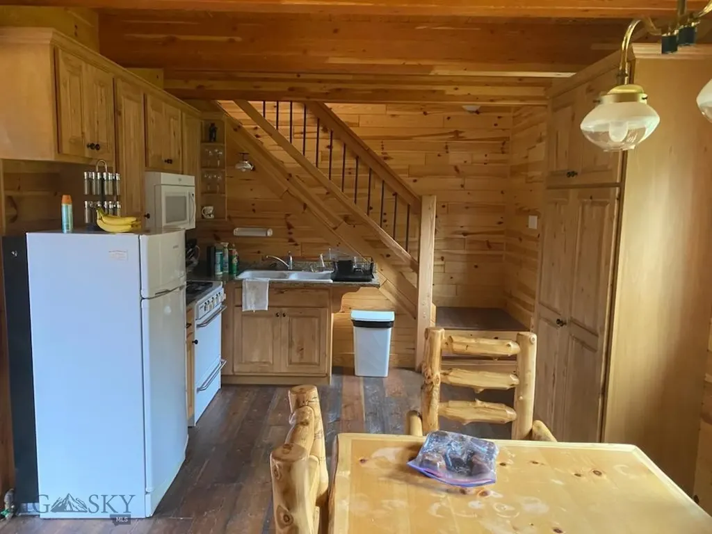 7 Tract, Bull Elk Drummond MT 59832