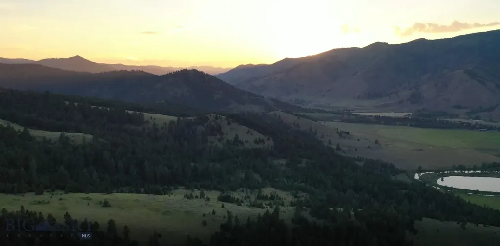 4 Tract, Bull Elk Drummond MT 59832