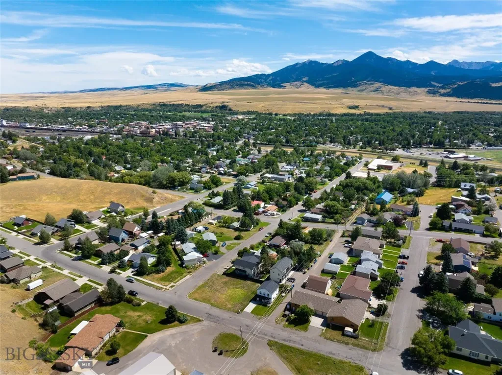 805 W Summit Street Livingston MT 59047
