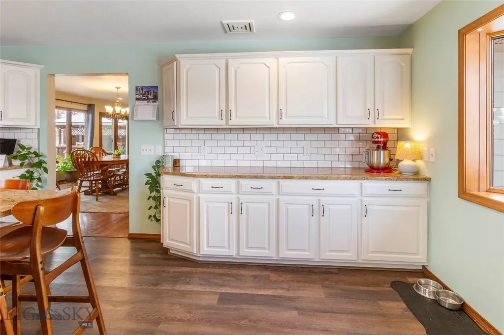 1920 Aberdeen Butte MT 59701