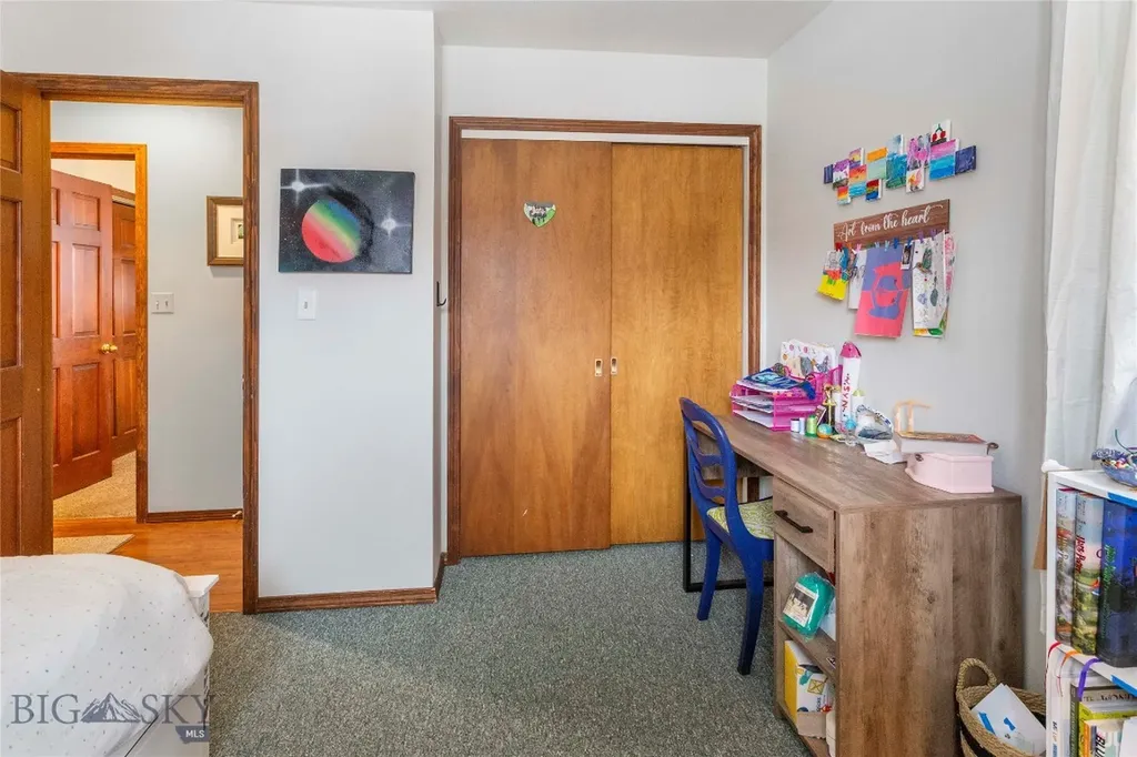 1920 Aberdeen Butte MT 59701