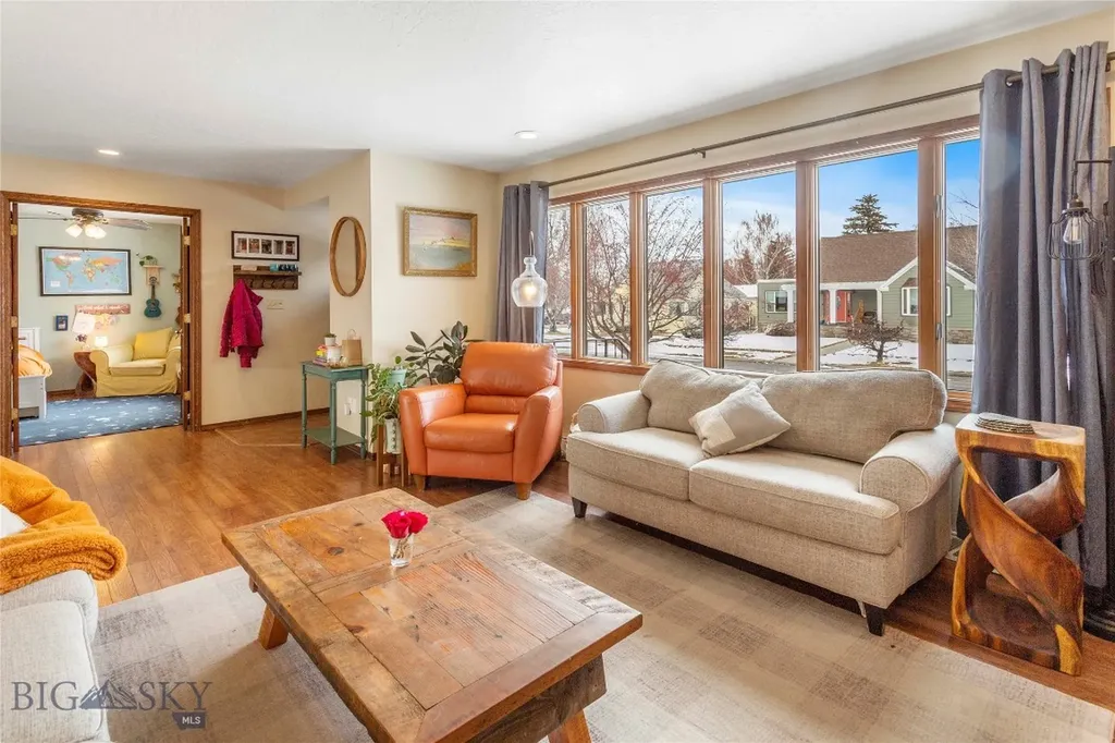1920 Aberdeen Butte MT 59701