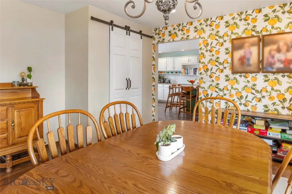 1920 Aberdeen Butte MT 59701