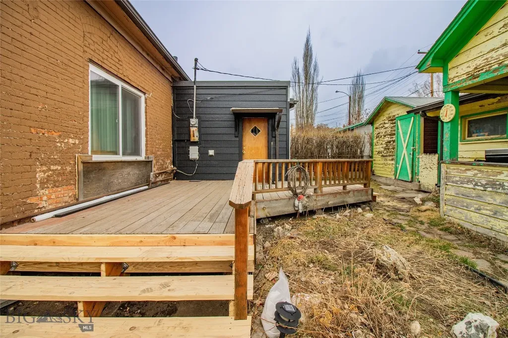 1044 S Wyoming Street Butte MT 59701