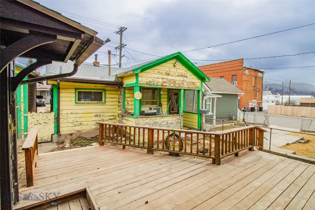 1044 S Wyoming Street Butte MT 59701
