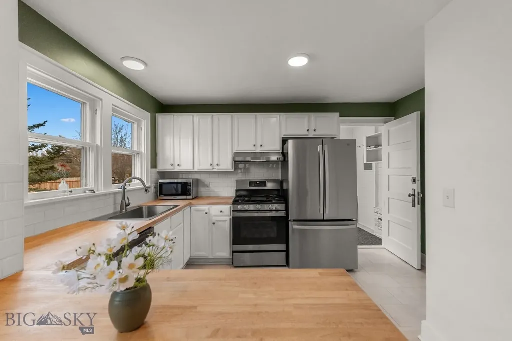 209 Bozeman Street Gallatin Gateway MT 59730