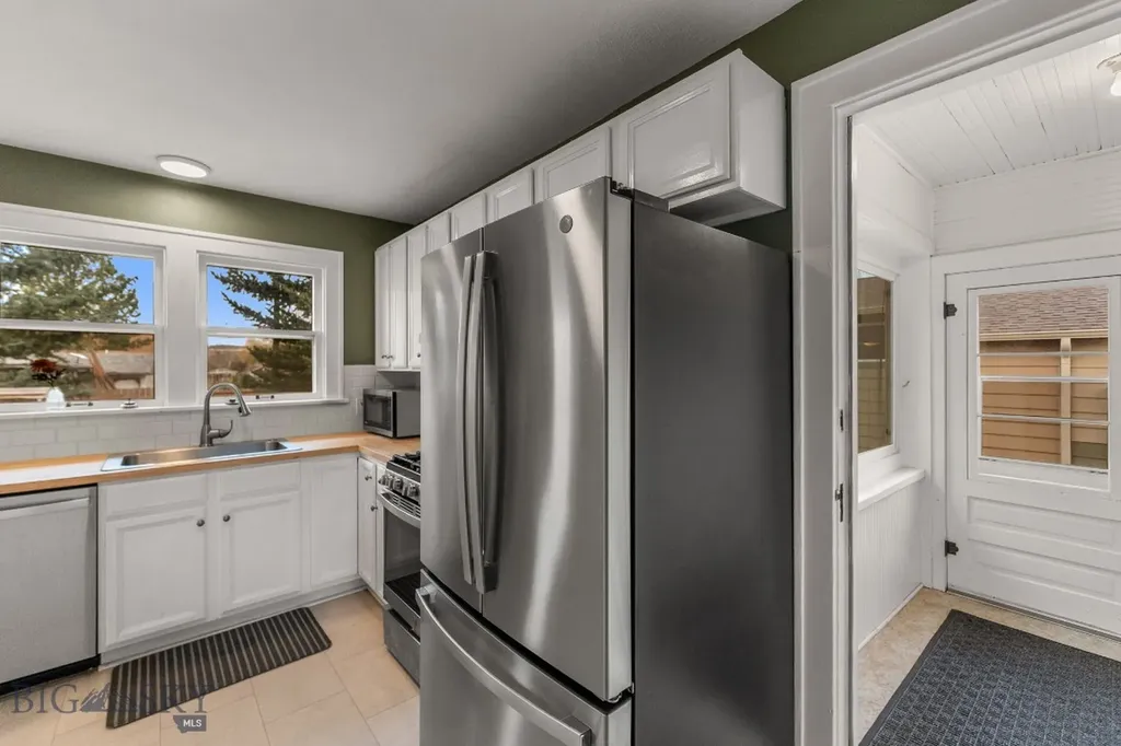 209 Bozeman Street Gallatin Gateway MT 59730