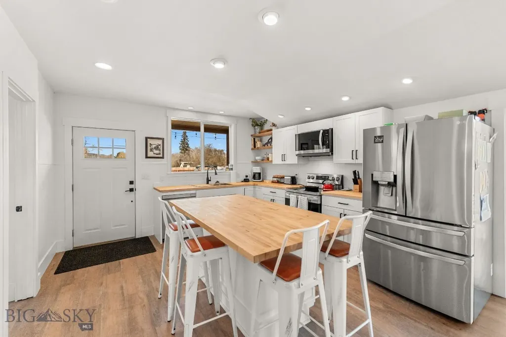 209 Bozeman Street Gallatin Gateway MT 59730