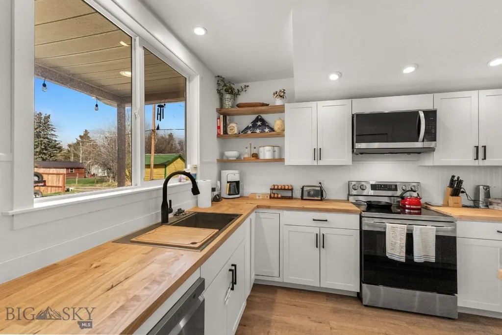 209 Bozeman Street Gallatin Gateway MT 59730