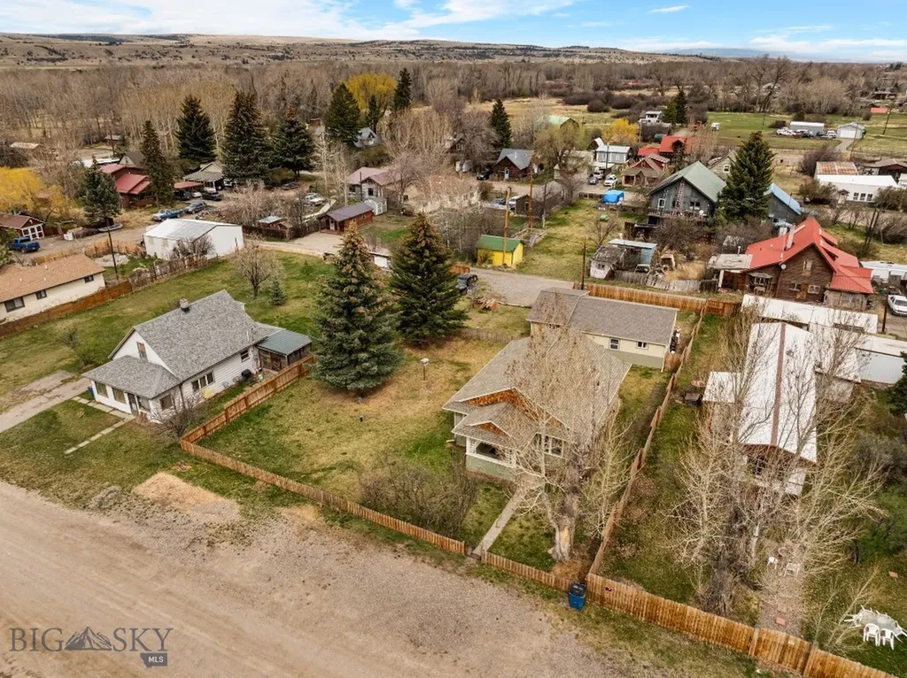 209 Bozeman Street Gallatin Gateway MT 59730