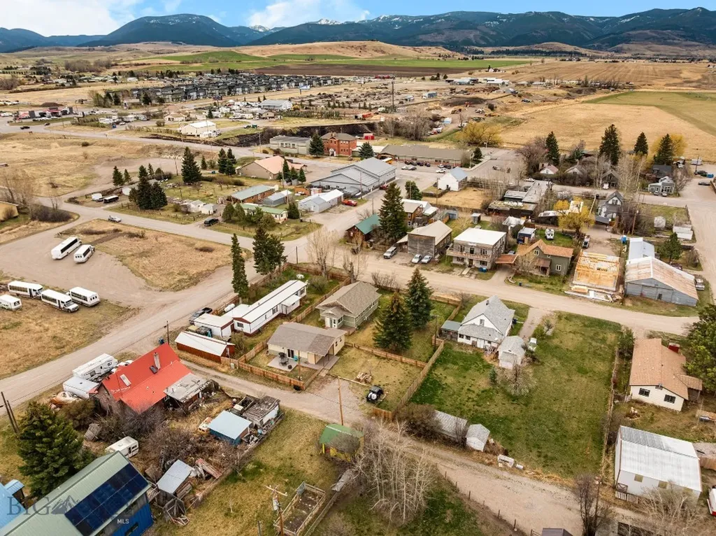 209 Bozeman Street Gallatin Gateway MT 59730