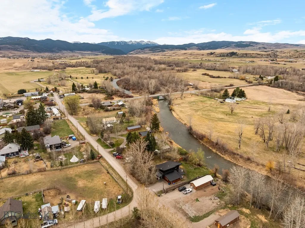 209 Bozeman Street Gallatin Gateway MT 59730