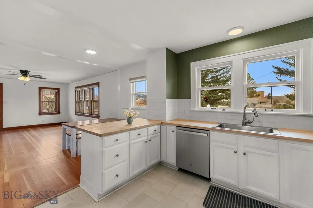 209 Bozeman Street Gallatin Gateway MT 59730