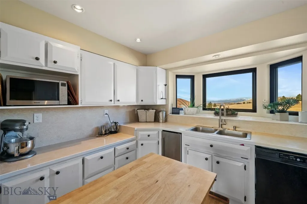 1080 Upper Tom Burke Road Gallatin Gateway MT 59730