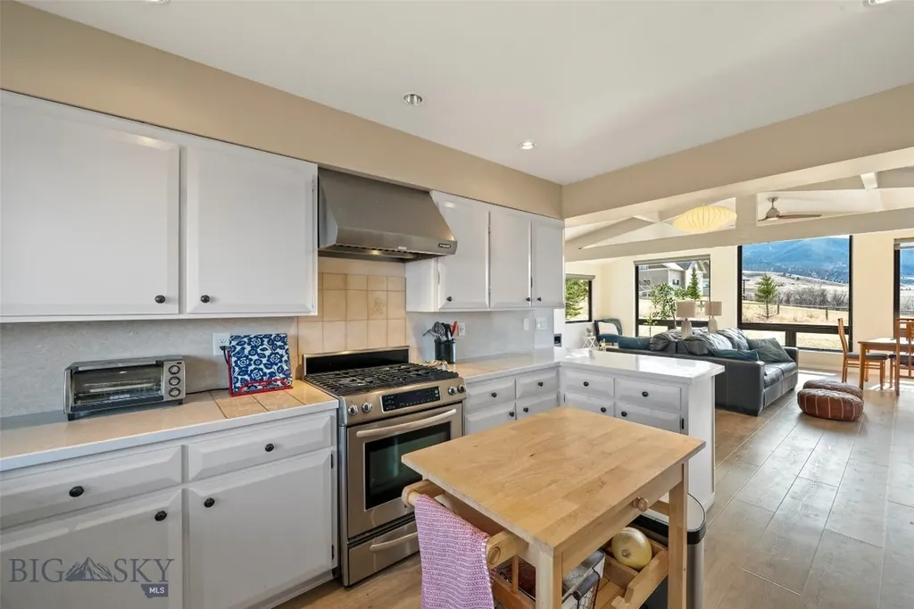 1080 Upper Tom Burke Road Gallatin Gateway MT 59730