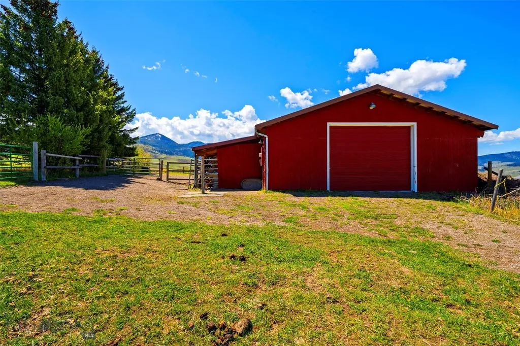 1080 Upper Tom Burke Road Gallatin Gateway MT 59730