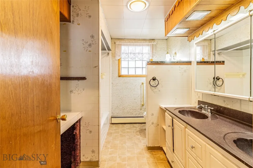 1044 S Wyoming Street Butte MT 59701