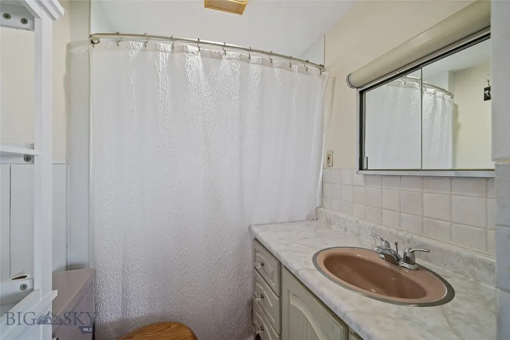 513 N G Street Livingston MT 59047