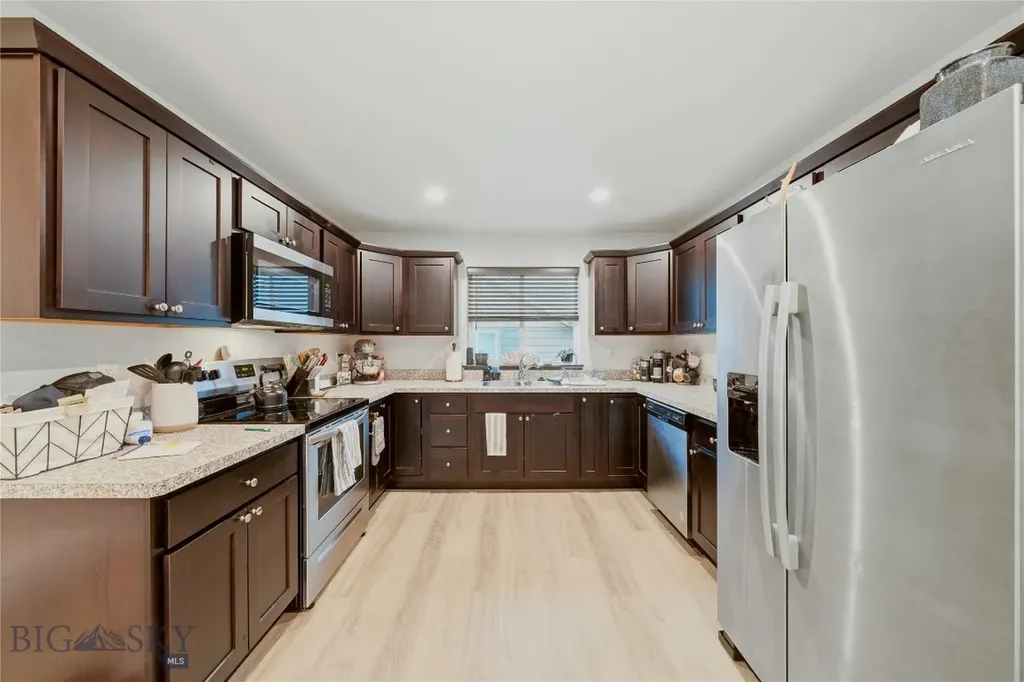 93 W Jefferson Belgrade MT 59714