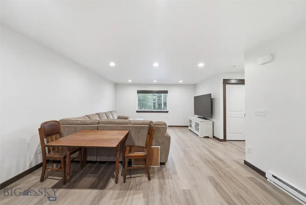 93 W Jefferson Belgrade MT 59714