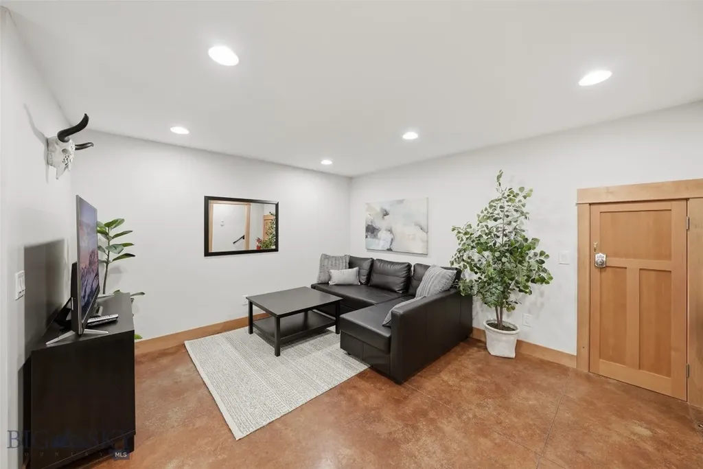 309 N Black Avenue Bozeman MT 59715