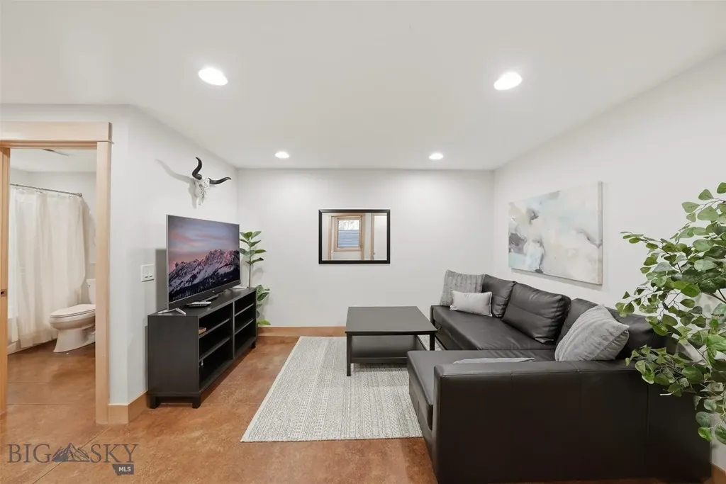 309 N Black Avenue Bozeman MT 59715