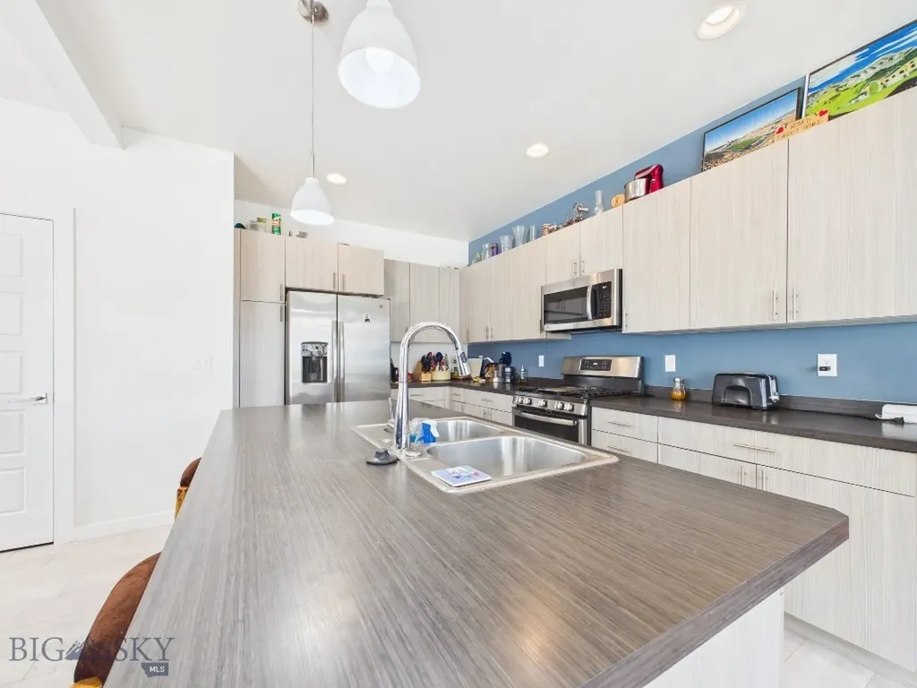 1310 Fozzie Lane Belgrade MT 59714