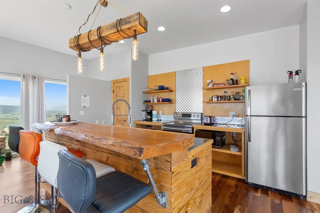 120 Arcturus Drive Emigrant MT 59027