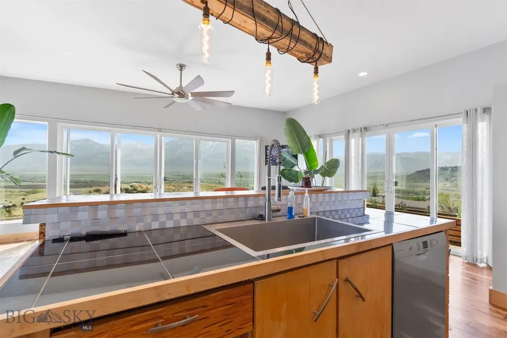 120 Arcturus Drive Emigrant MT 59027