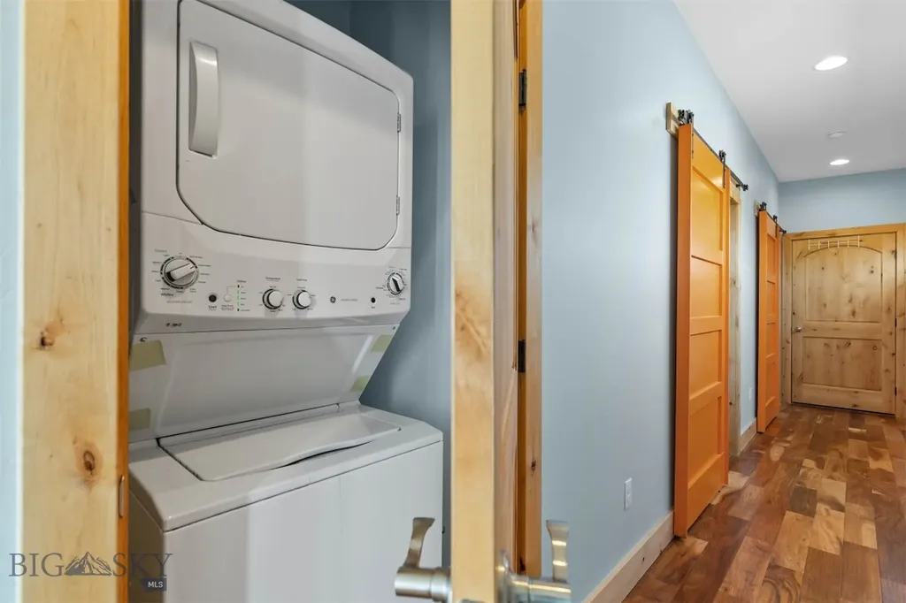 120 Arcturus Drive Emigrant MT 59027
