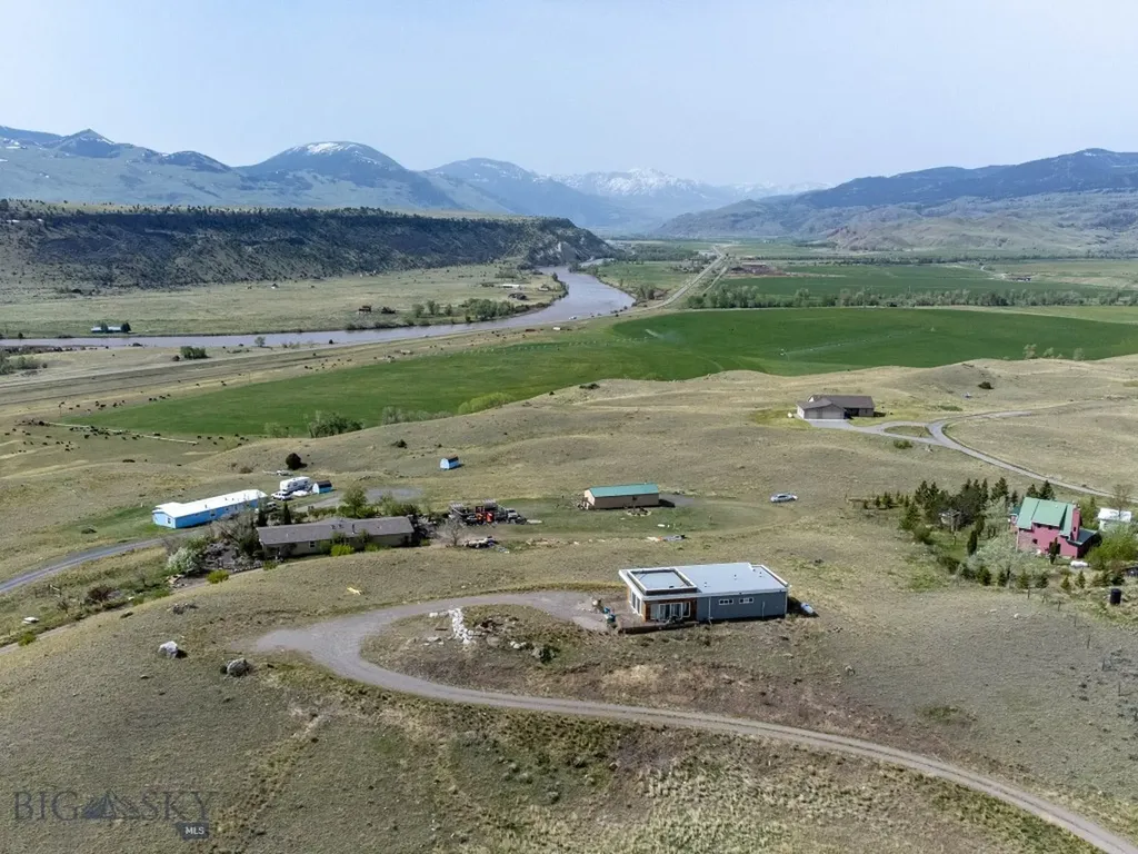 120 Arcturus Drive Emigrant MT 59027