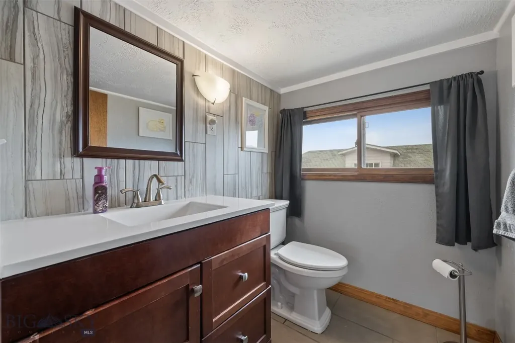 320 & 318 W 3rd Street Anaconda MT 59711