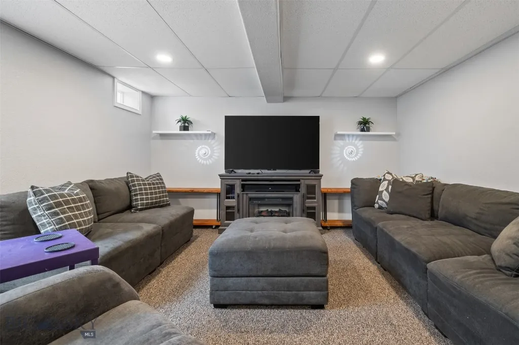 320 & 318 W 3rd Street Anaconda MT 59711